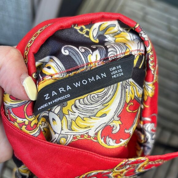 Zara AW18 Printed Chain Shirt Red Size XS - Picture 10 of 10